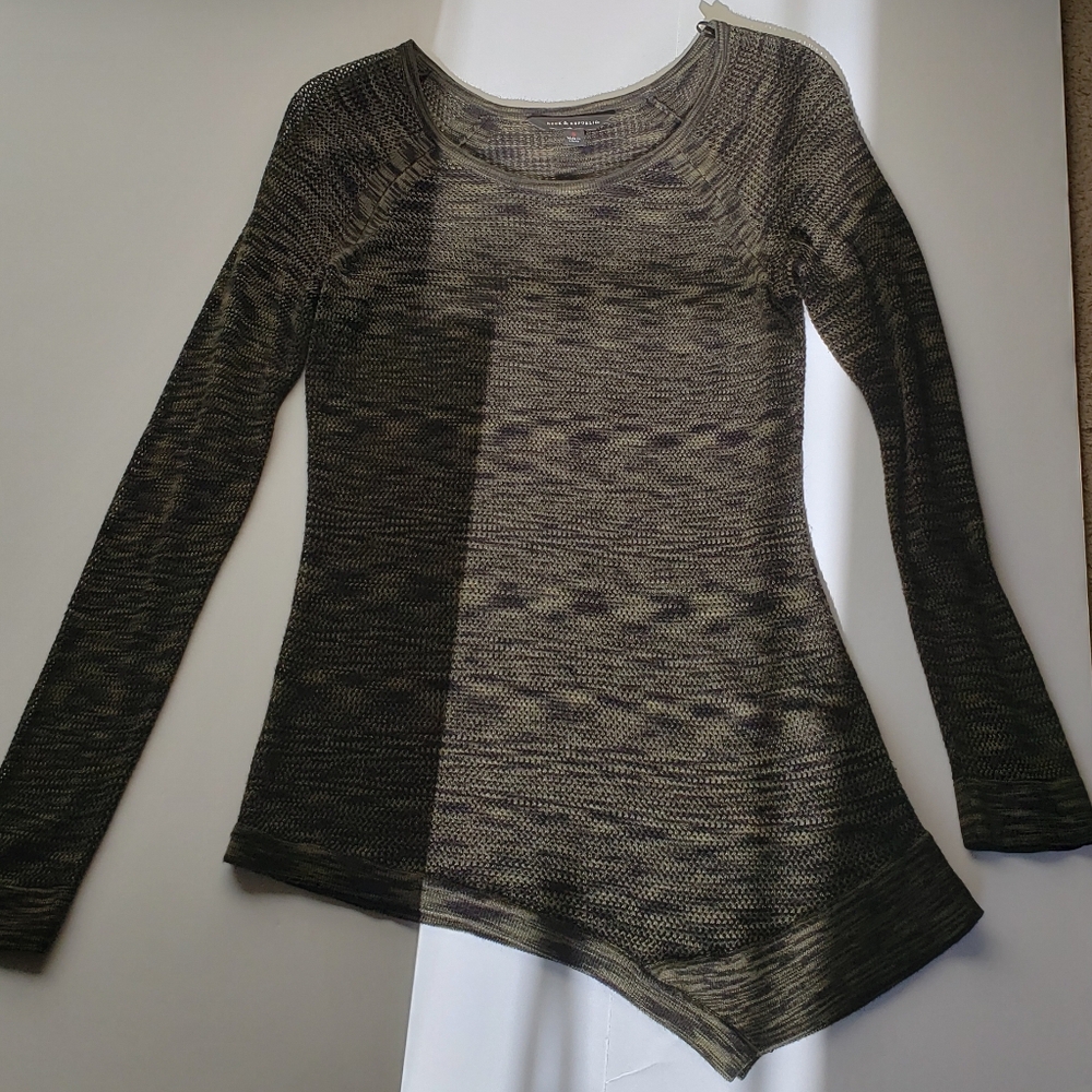 Rock & Republic Marled Black and Green Mesh Long sleeve. Asymmetric hem. Size S